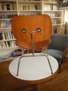 Chaise LCM de Ch. Eames