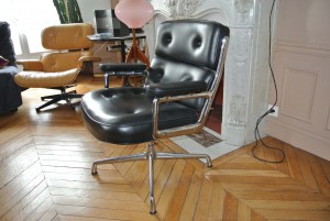 Fauteuil Eames Lobby Chair