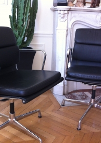 Fauteuils Soft Pad Charles Eames pour Vitra