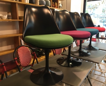 Série de 4 chaises Tulip noires Saarinen édition Knoll