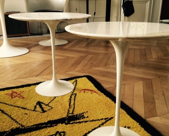 Guéridon tulipe Saarinen en marbre édition Knoll