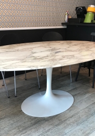 Table Saarinen 198 marbre calacatta