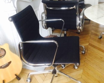 Fauteuils Soft pad EA 208 édition Vitra