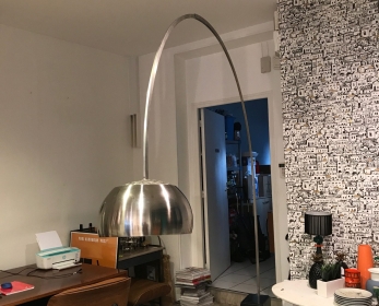 Rare lampadaire Arco marbre noir édition Flos