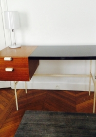 Bureau CM 141 de Pierre Paulin édition Thonet 1954