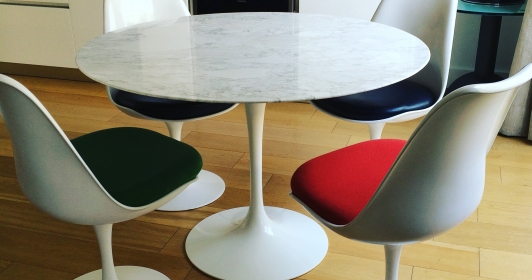 Table tulipe en marbre Saarinen édition Knoll