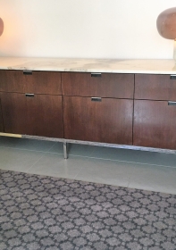 Sideboard enfilade design Florence Knoll circa 1970