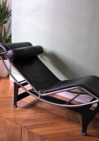 Chaise LC 4 de Le Corbusier édition Cassina