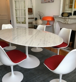 Ensemble table et chaises Saarinen édition Knoll
