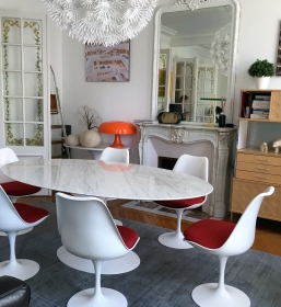 Ensemble table et chaises Saarinen édition Knoll