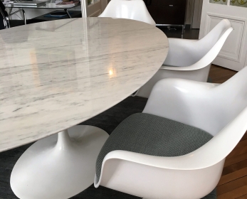 Table Knoll Saarinen 244 cm en marbre