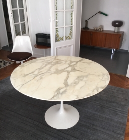 Table tulipe Saarinen 120 cm édition Knoll