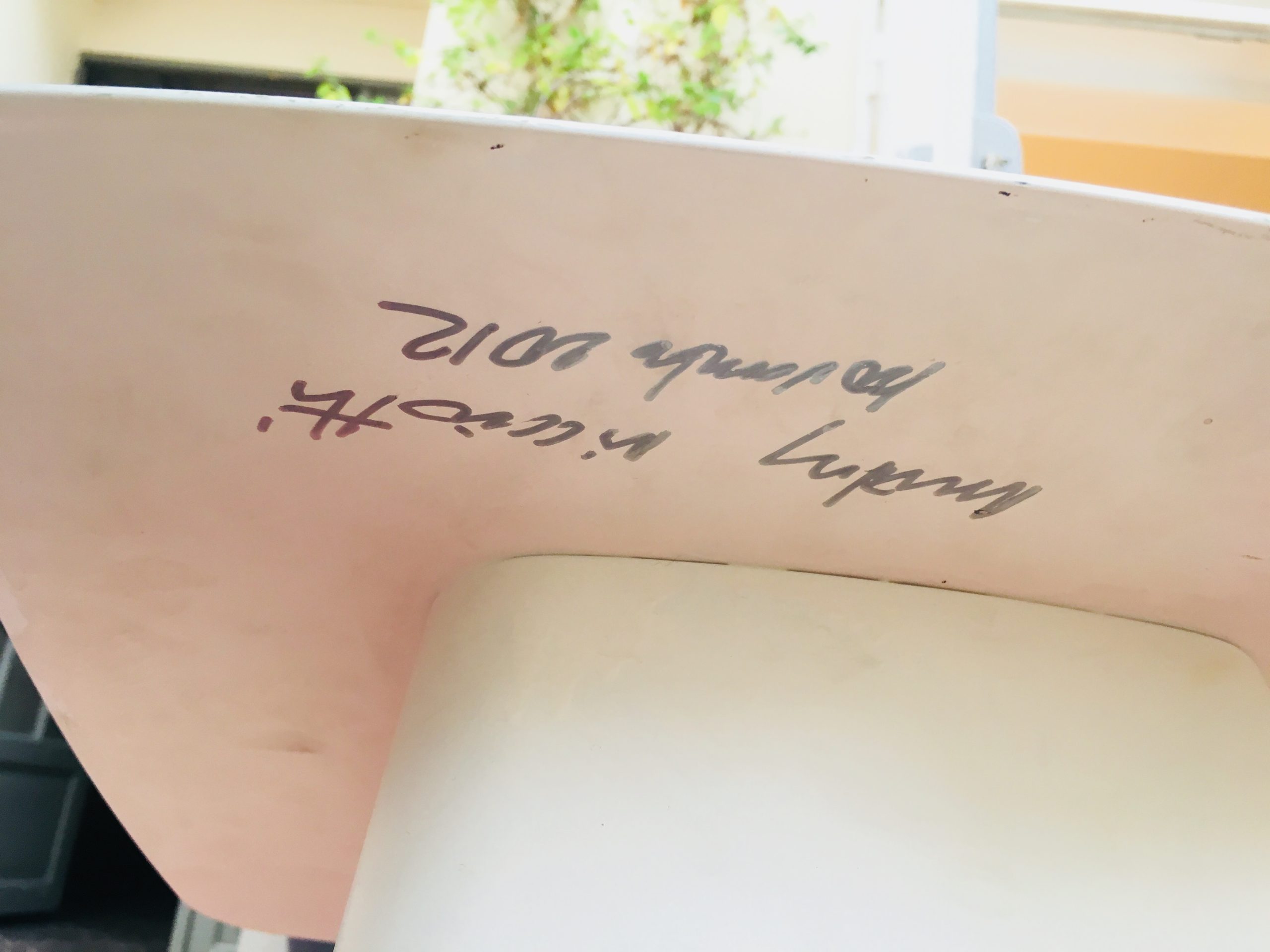 Guéridon RICIOTTI d’après les frères Bouroullec